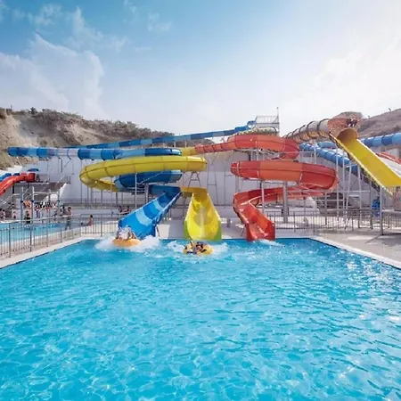 Ocean View Villa, 5 Bedrooms, Private Pool, Bbq, Wifi & Satelite Tv