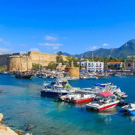 Ocean View Villa, 5 Bedrooms, Private Pool, Bbq, Wifi & Satelite Tv Agios Amvrosios (Kyrenia)